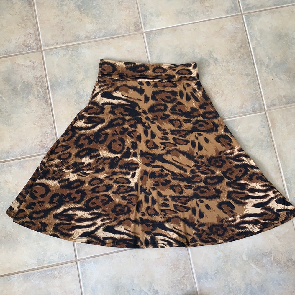LuLaRoe A-line animal print skirt